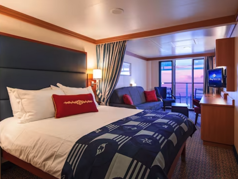 Deluxe Family Oceanview Stateroom with Verandah